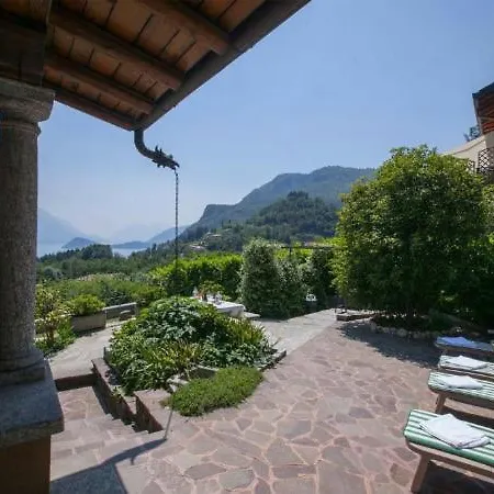 Sleeps 8 Villa