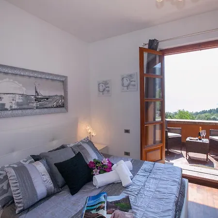 Sleeps 8 * Menaggio